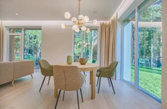 choosing curtains for home